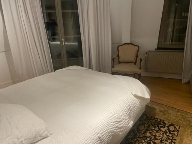 Duplex Dernier Etage Avec Terasse A Deux Pas De La Grand Place Bruksela Zewnętrze zdjęcie