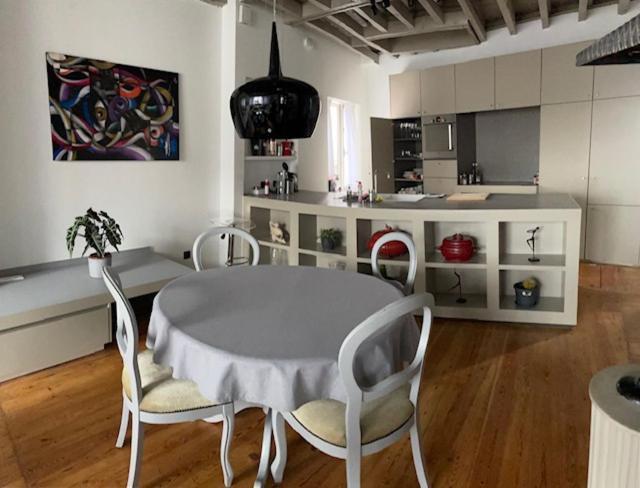 Duplex Dernier Etage Avec Terasse A Deux Pas De La Grand Place Bruksela Zewnętrze zdjęcie
